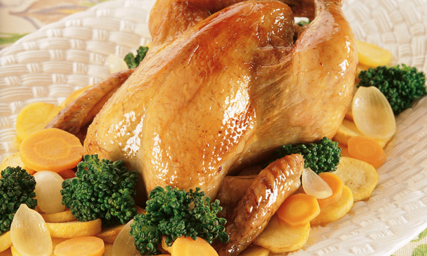 Frango assado com legumes