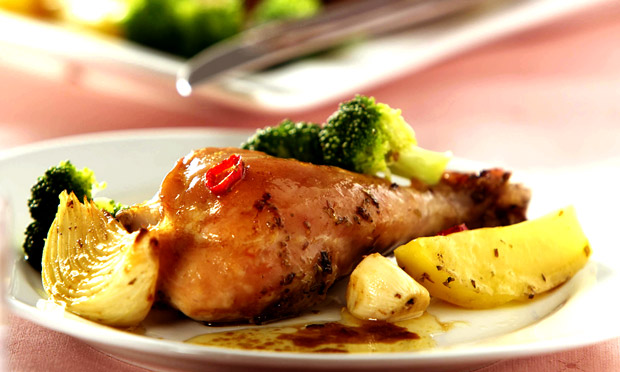 Frango com brócolis e batata