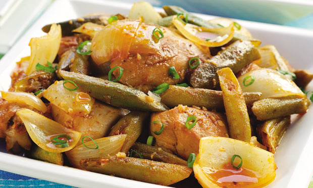 Frango mineiro com quiabo