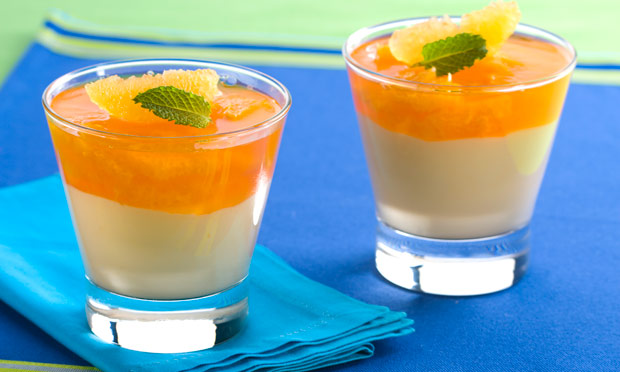 Gelatina cremosa com tangerina