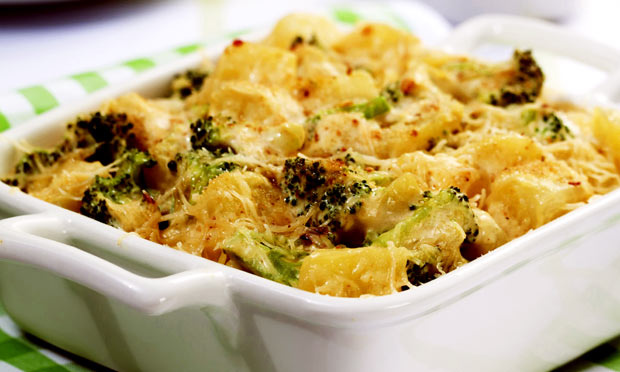 Gratinado de batata e brócolis