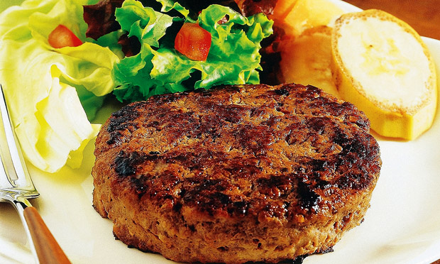 Hambúrguer de carne com banana