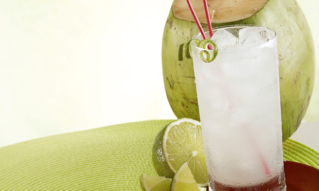 Limonada com água-de-coco