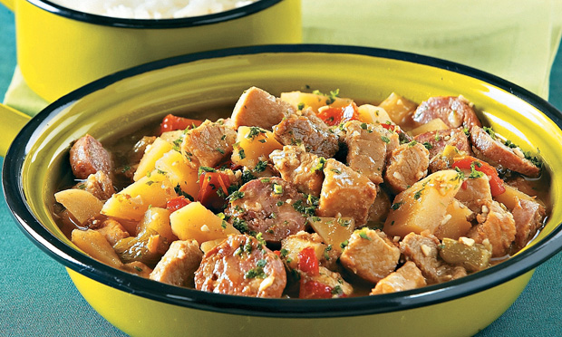 Lombo com legumes e linguiça