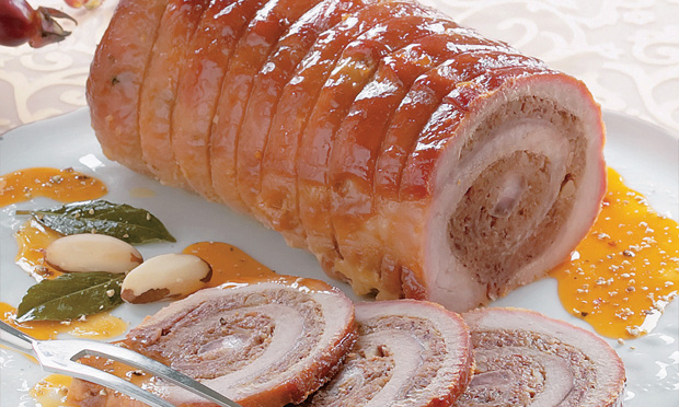 Lombo recheado com tâmara e castanha-do-pará