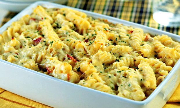 Macarrão ao forno com creme
