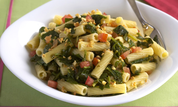 Macarrão com agrião