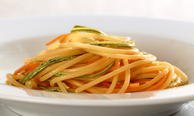 Macarrão com legumes