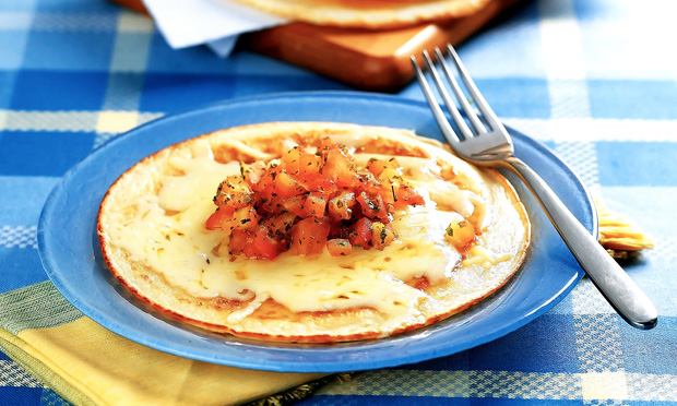 Minipizza com massa de arroz