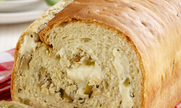 Pão de batata com frango e catupiry