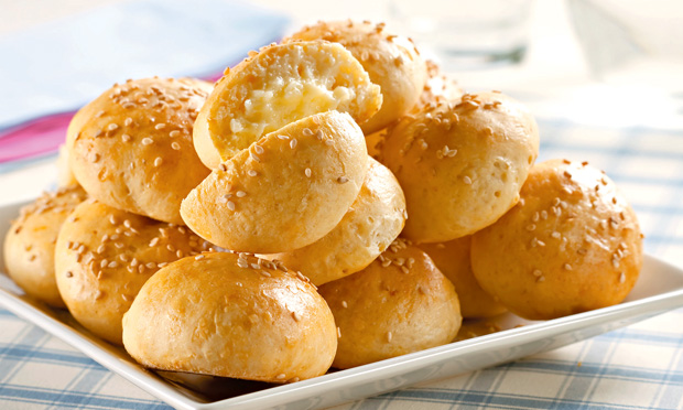 Pão de batata com requeijão