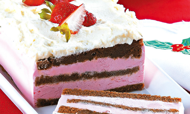 Pavê de pão de mel com sorvete