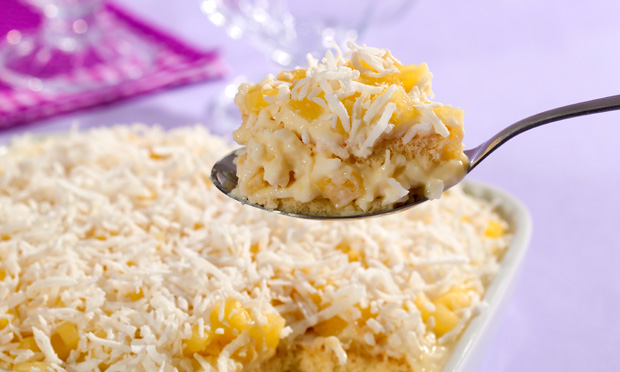 Pavê delícia de abacaxi e coco