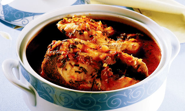 Peixe ensopado com estragão