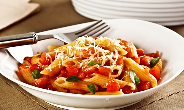Penne ao molho de tomate picante