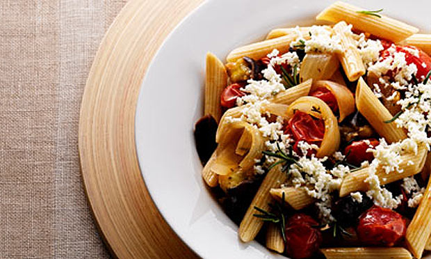 Penne com legumes