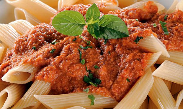 Penne com molho de sardela