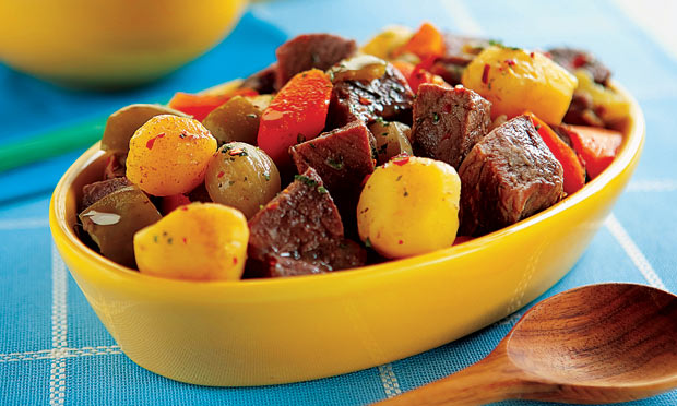 Picadinho de carne assada