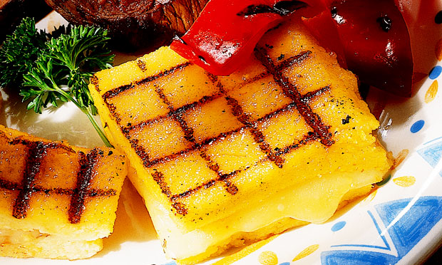 Polenta com mussarela