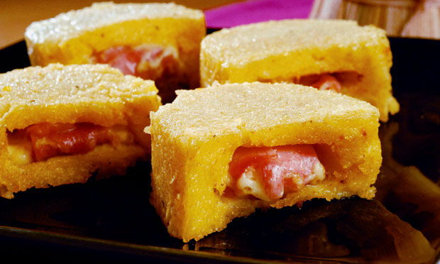 Polenta recheada