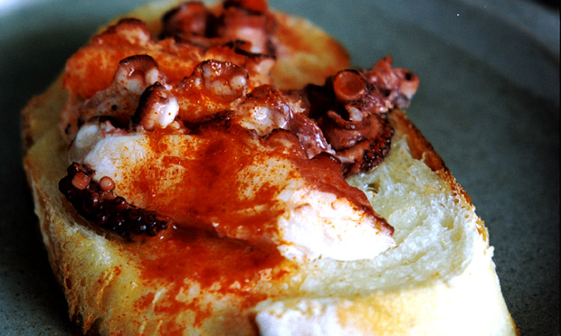 Polvo com páprica (pulpo à la feria)