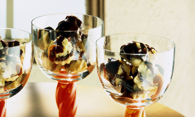 Profiterole com sorvete