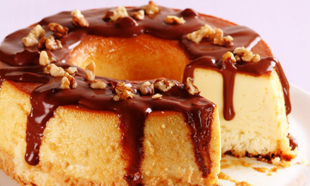 Pudim de coco com chocolate