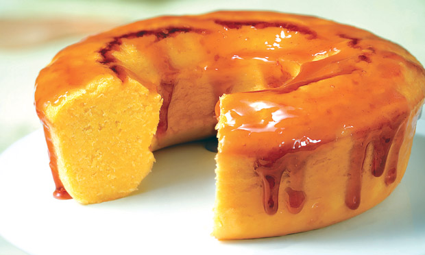 Pudim de milho com calda