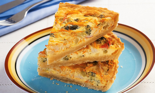 Quiche de legumes com kani