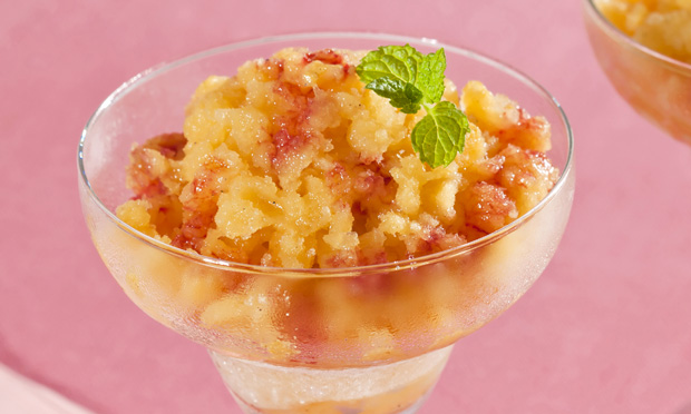 Raspadinha de maracujá, laranja e groselha