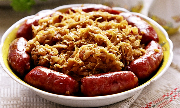 Repolho com linguiça  (desreles su kopustais)