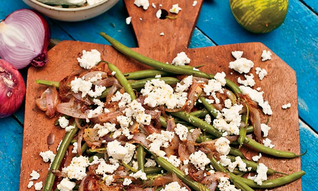 Ricota com vagem e cebola caramelada