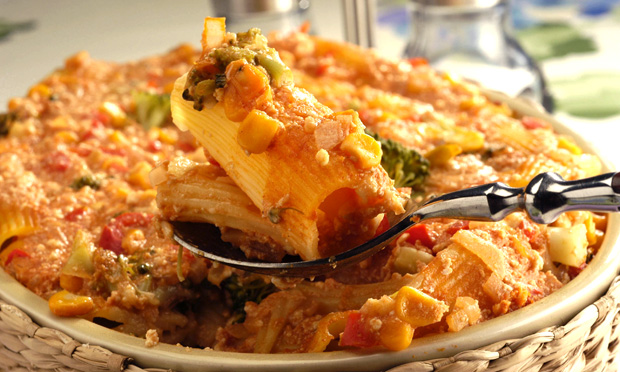 Rigatone com legumes