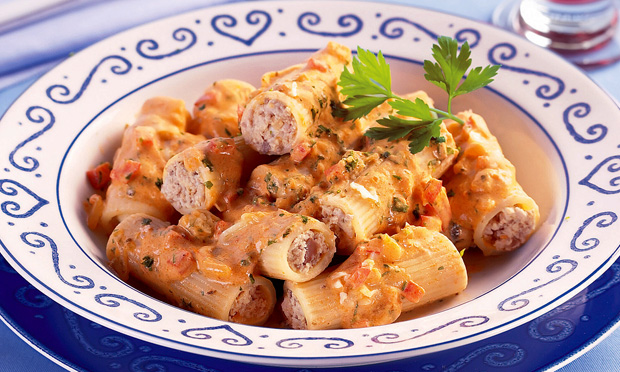 Rigatoni recheado com frango