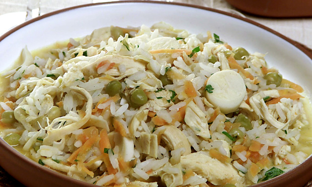 Receita de Risoto de frango desfiado com tomate seco, enviada por