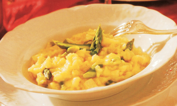 Risoto de queijo e aspargo