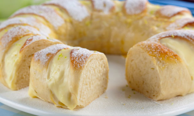Rosca com creme de limão