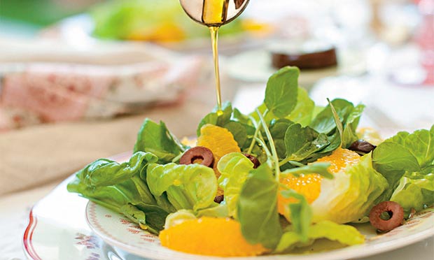 Salada de alface romana e agrião com laranja