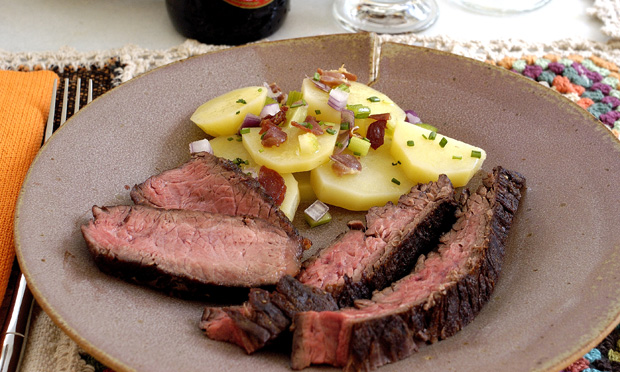 Salada de batata com presunto de Parma e fraldinha