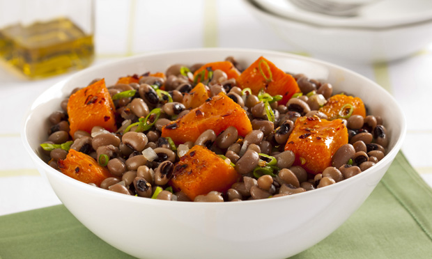 Salada de feijão com abóbora assada