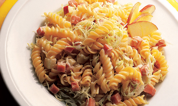 Salada de parafuso com presunto