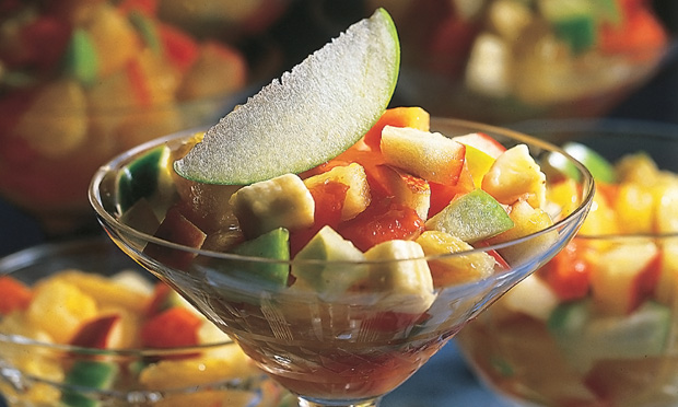 Salada de frutas com creme de limão