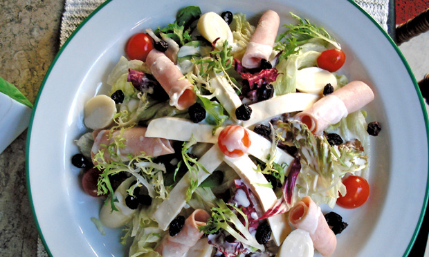 Salada hortênsia ao molho branco