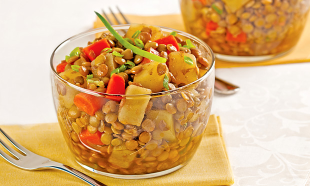 Salada de lentilha, batata e cenoura