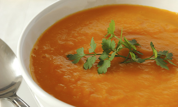 Emagreça com esta deliciosa sopa de abóbora com gengibre