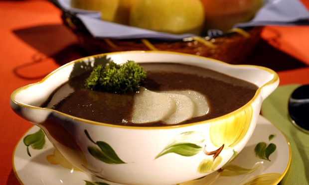 Sopa de feijão com pêra