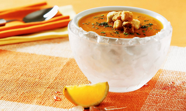 Sopa fria de abóbora com laranja