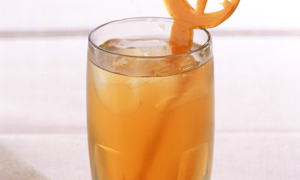 Suco de limão e chá de erva-doce