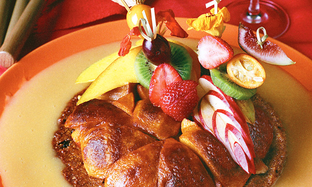 Tarte tatin de maçã com creme de limão