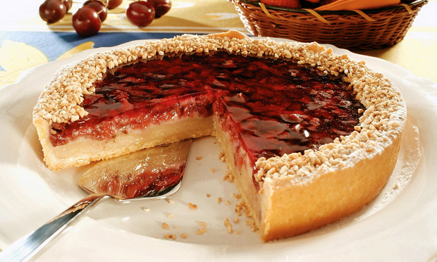 TORTA DE FRUTAS VERMELHAS 